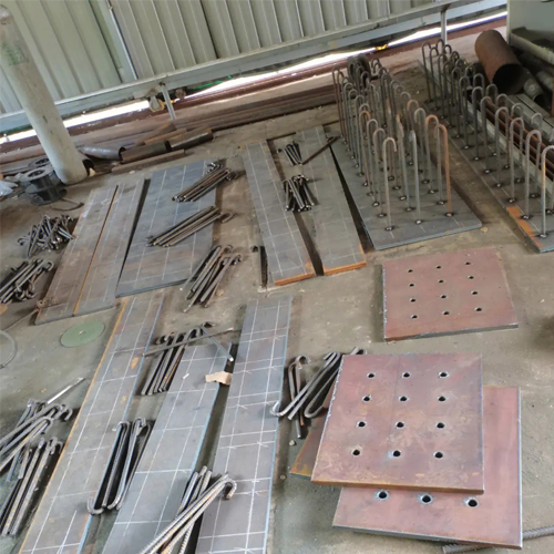 有哪些其他因素会影响乌海预埋件位置的确定？